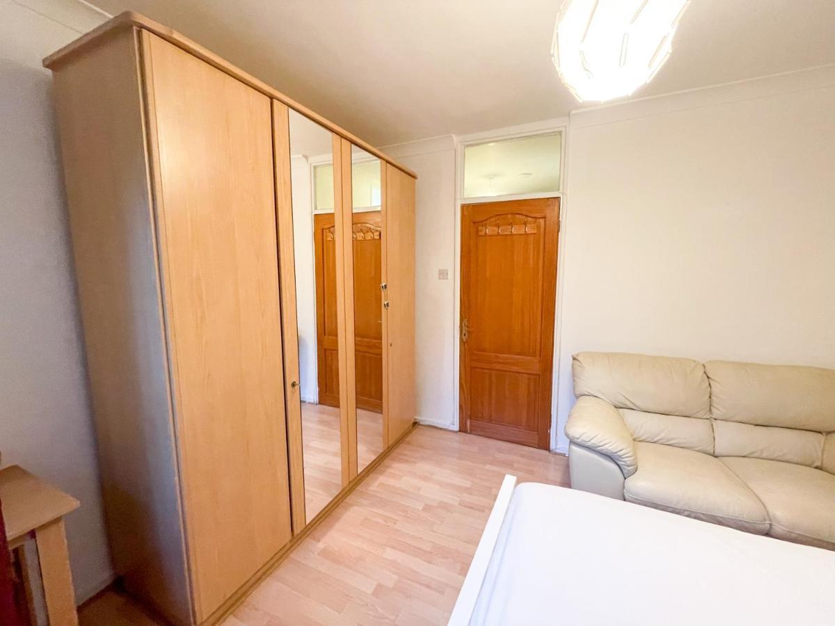 91 Stanhope Street Hotel Лондон Екстериор снимка