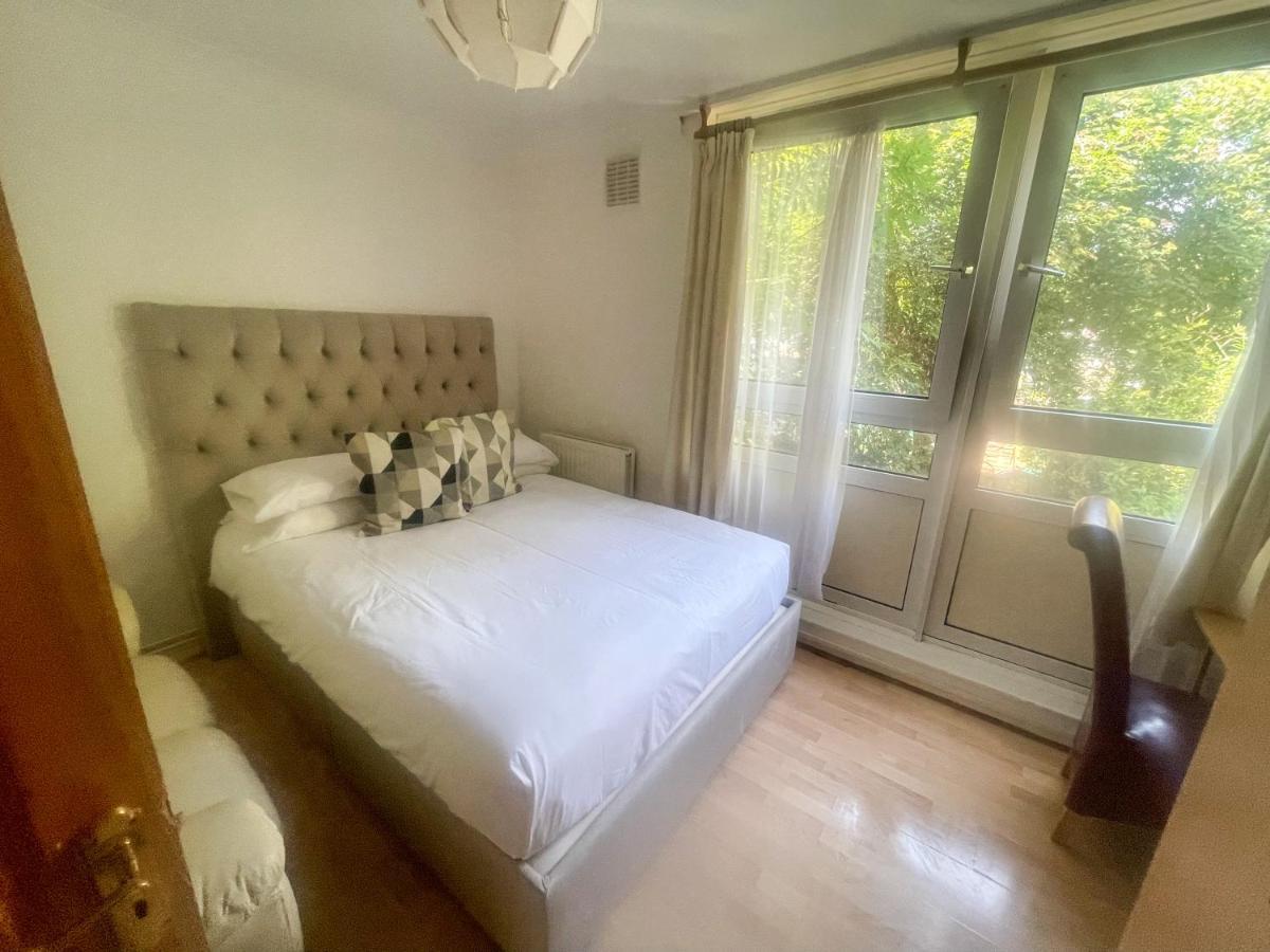 91 Stanhope Street Hotel Лондон Екстериор снимка