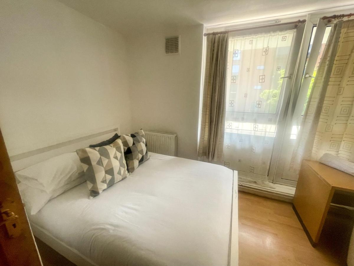 91 Stanhope Street Hotel Лондон Екстериор снимка